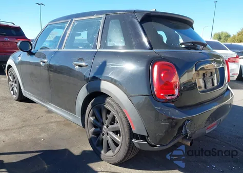 2016 Mini Hardtop Cooper из США, поврежденный, VIN WMWXU1C52G2D12142